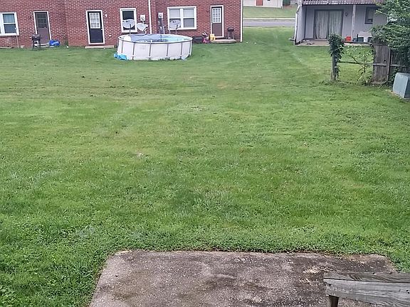 2nd image of 115 Heritage Dr