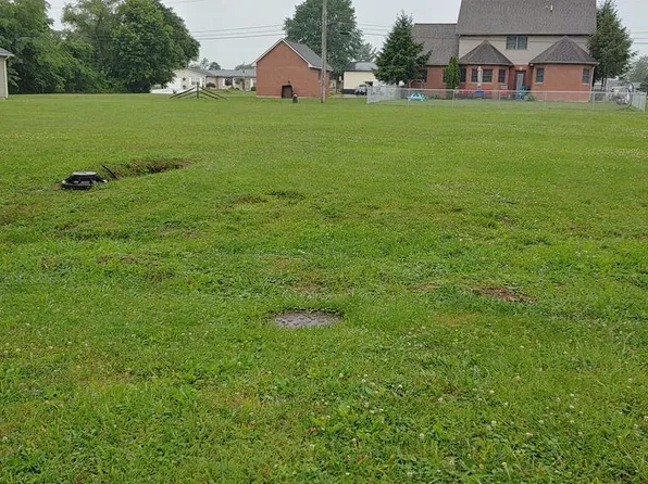 Elm St, Piketon, OH 45661