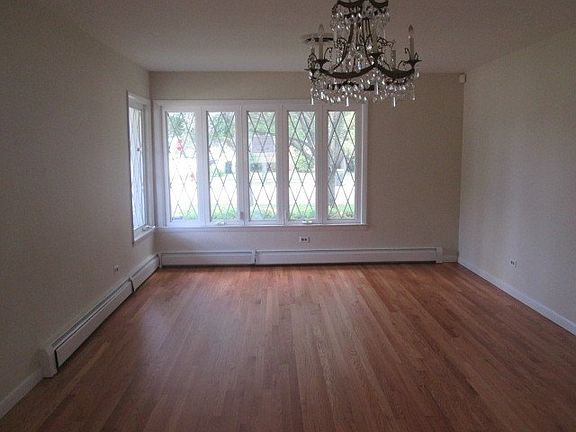 2nd image of 8801 Oriole Ave