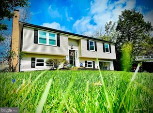 1308 Dulles Pl, Herndon, VA 20170