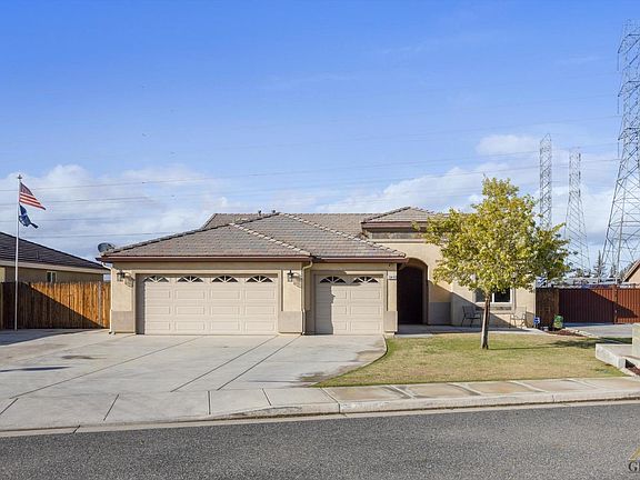 3rd image of 12418 Jasmine Ave
