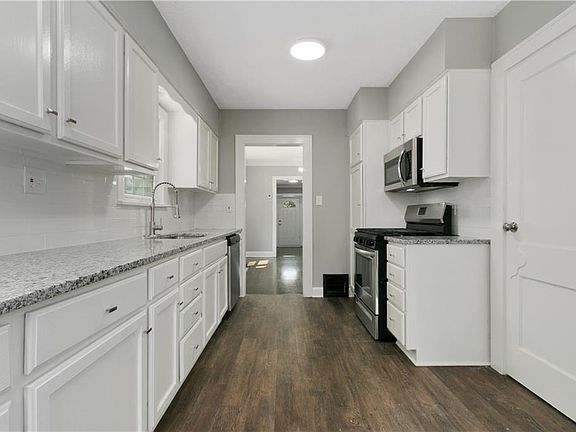 3rd image of 6445 S Benton Ave