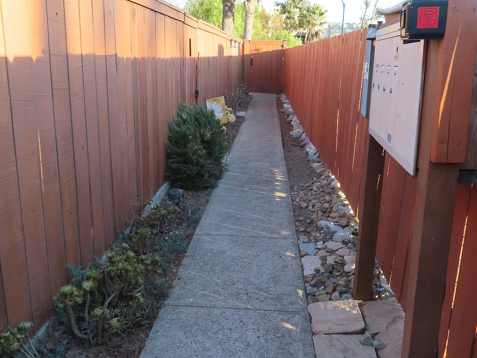 2 bed, 1.5 bath, 1050 sqft, $2,900 — Photo 2