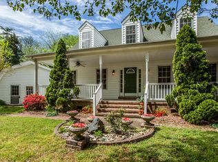 1002 Greenhouse Ln, Hampton, VA 23663