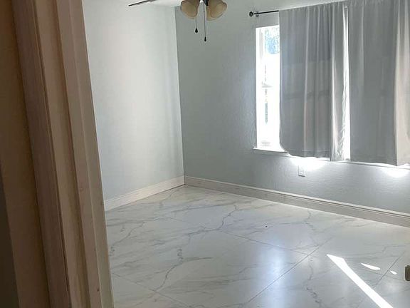 4th image of 5750 Elaine Dr