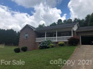 5139 36th Street Dr NE, Hickory, NC 28601