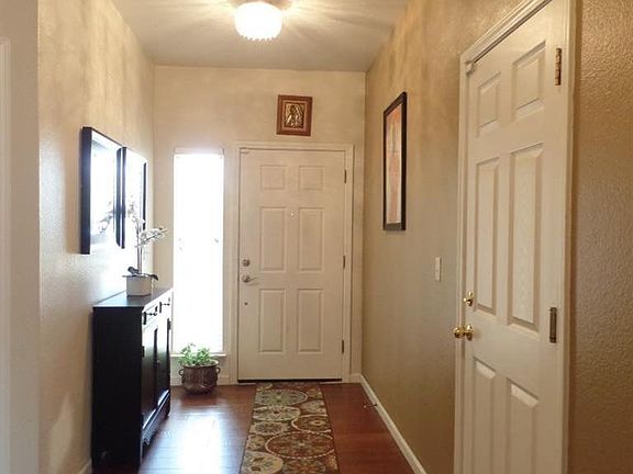 4th image of 935 Opal Ct