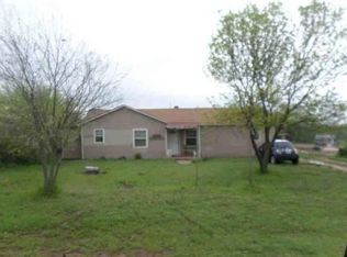 102 Harrison St, Byers, TX 76357