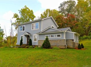 53 Old Middle Rd, Brookfield, CT 06804