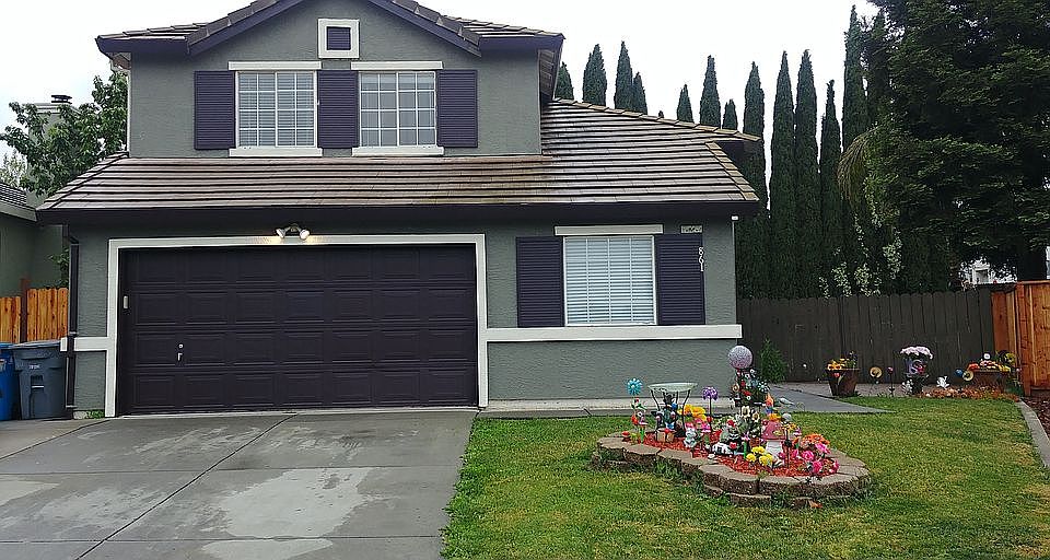 1st image of 861 Celestine Cir