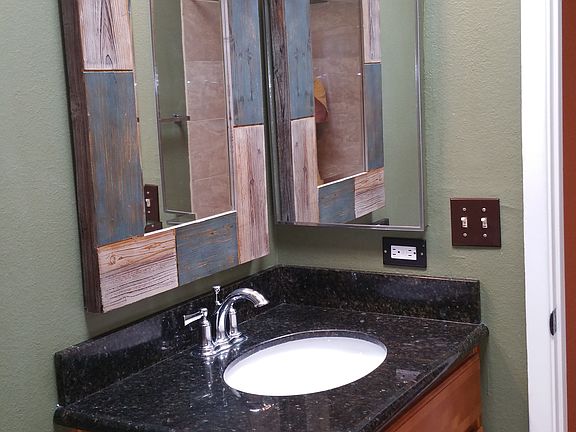 5th image of 413 W La Jolla Dr