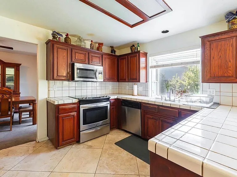 5742 W Palo Alto Ave — Photo 8