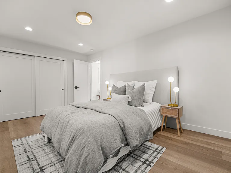515 NE 123rd St — Photo 19
