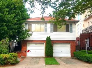 155 Whitman Dr, Brooklyn, NY 11234