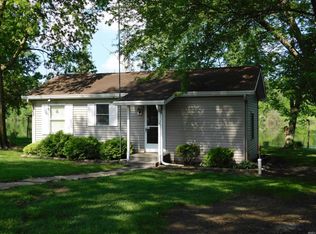 1661 Town Lake Rd, Akron, IN 46910