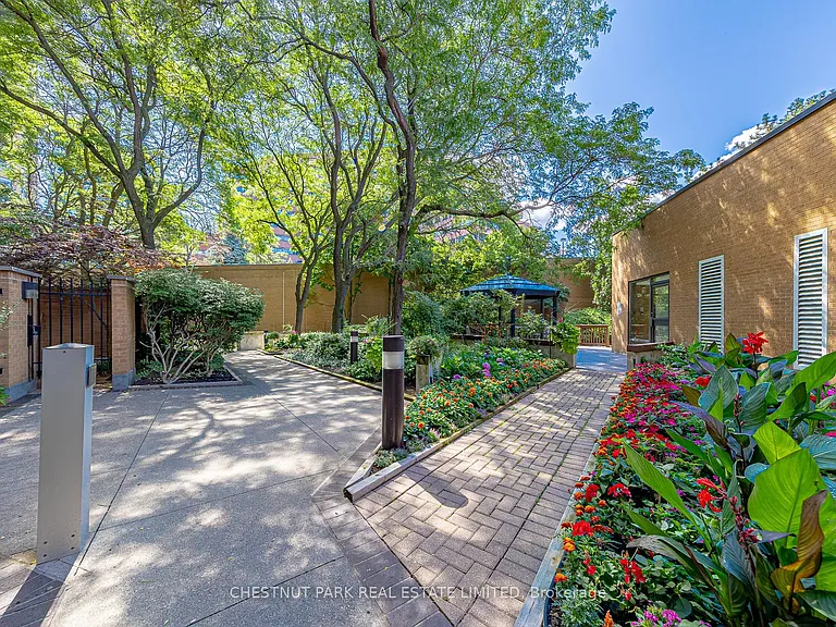 131 Beecroft Rd #1504 — Photo 47