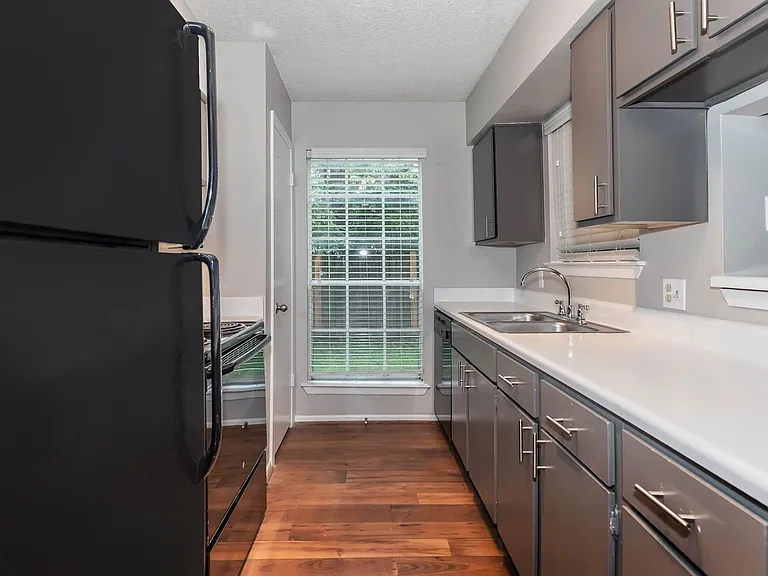 12148 Jollyville Rd — Photo 51