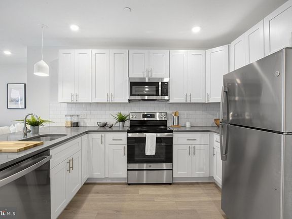 3rd image of 1817-19 N 2nd St #304