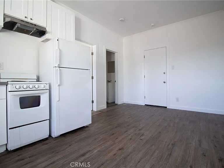 1411 S Burlington Ave #29 — Photo 4