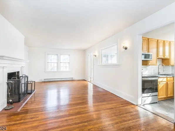 232 Orange Rd APT 1S, Montclair, NJ 07042