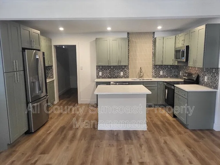 2444 14th Ave S — Photo 3