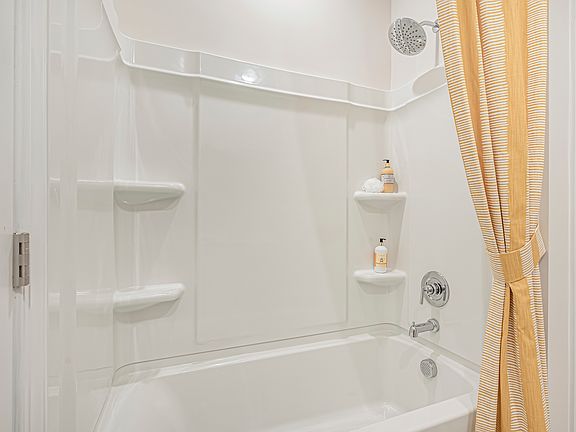 Newport floorplan modeled at another Meritage Homes 174 community.