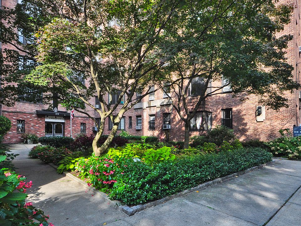 1st image of 35 Parkview Ave APT 2I