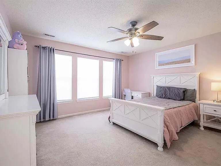 3024 Rolling Hill Dr — Photo 21