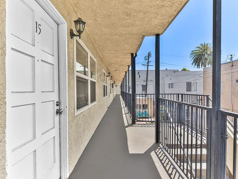 904 Atlantic ave — Photo 1