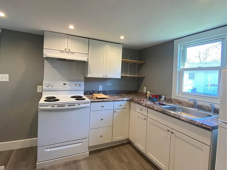 120 Adams St #2 — Photo 14
