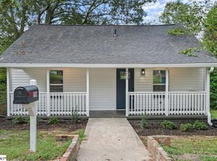 554 Perrin Ave, Woodruff, SC 29388