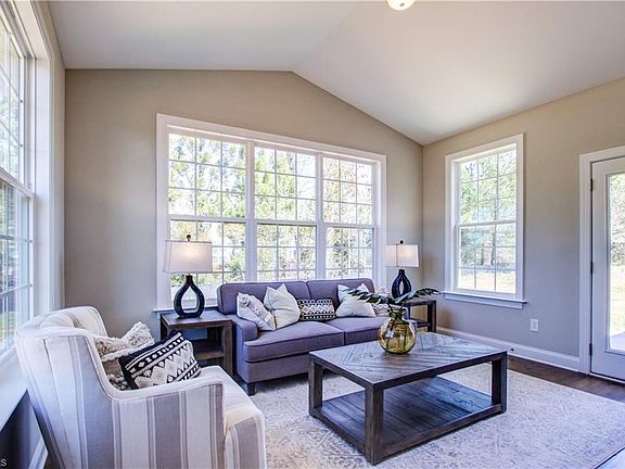 4th image of 1272 Newton Dr Lot 19