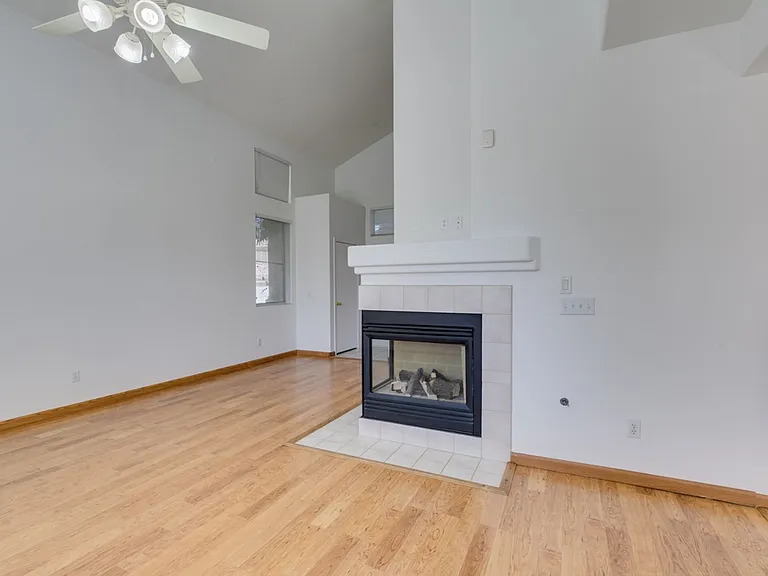 2760 Saigon Dr — Photo 35