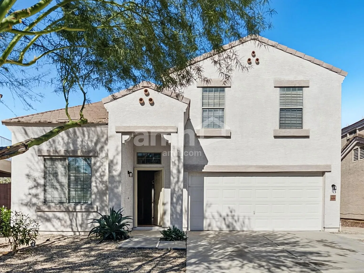 3 bed, 2.5 bath, 2145 sqft, $2,155 — Photo 1