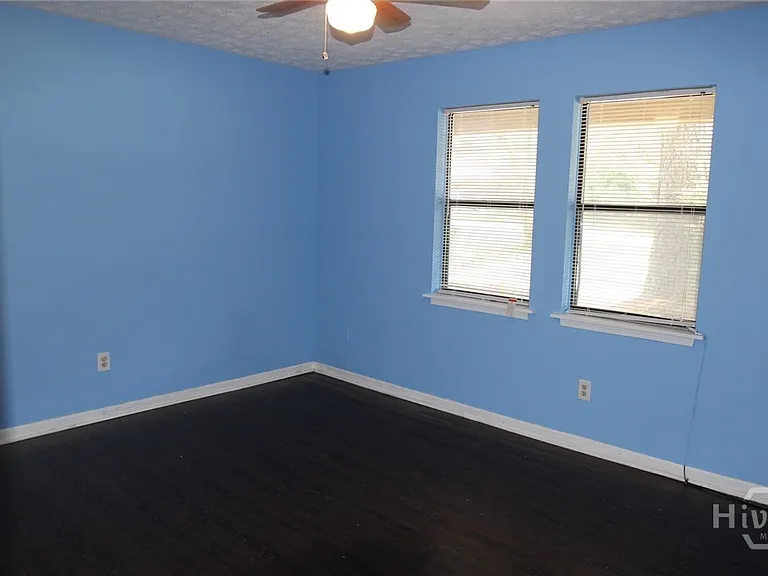 105 Bristlecone Ct — Photo 13