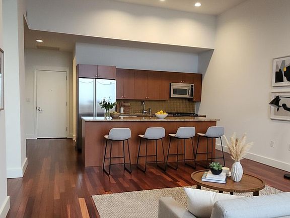 2nd image of 1101 Locust St #4C