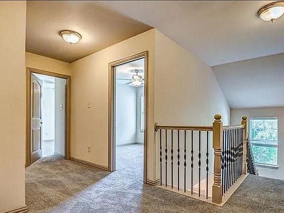 4th image of 2336 Homewood Ln