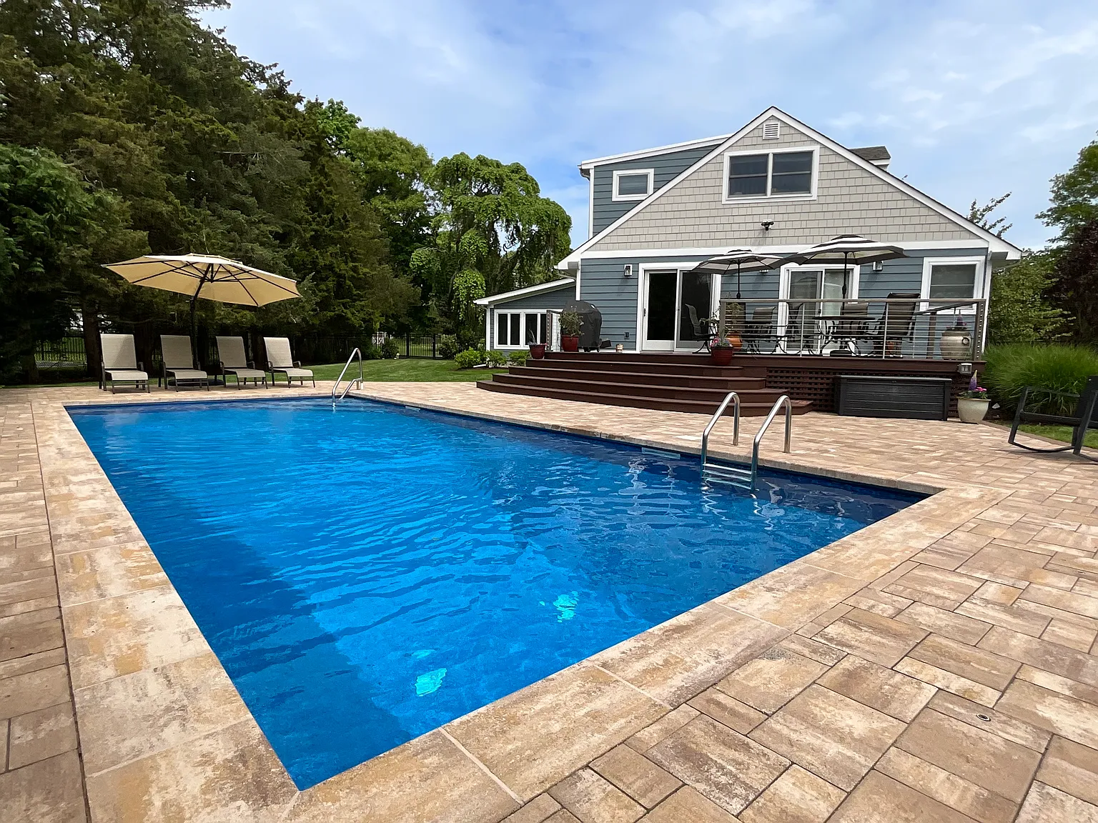 Spectacular 4 Bedroom Cape with Pool, 25 Moose Trail Cutchogue — Photo 2