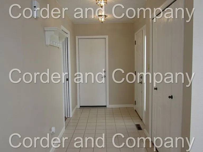 3345 Esplanade Cir SE — Photo 10