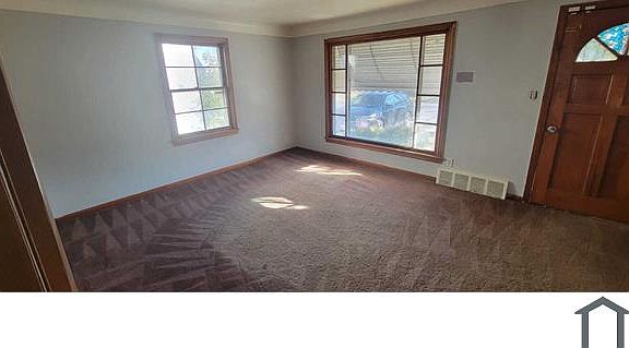 3rd image of 14901 Benwood Ave