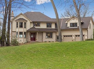 22370 Bracketts Rd, Shorewood, MN 55331