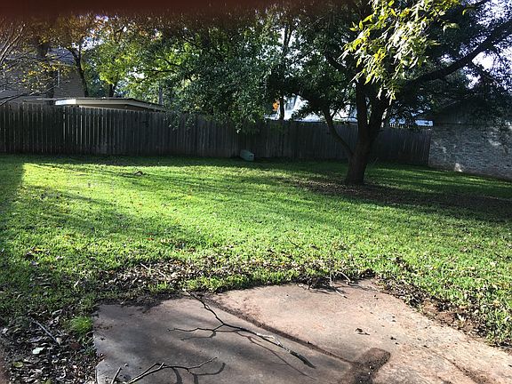 3rd image of 2402 Tilman Dr