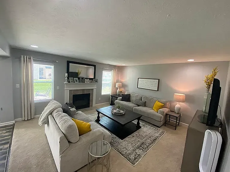 5771 Blue Sky Dr — Photo 2