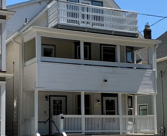 749 E Johnson St #1 — Photo 1
