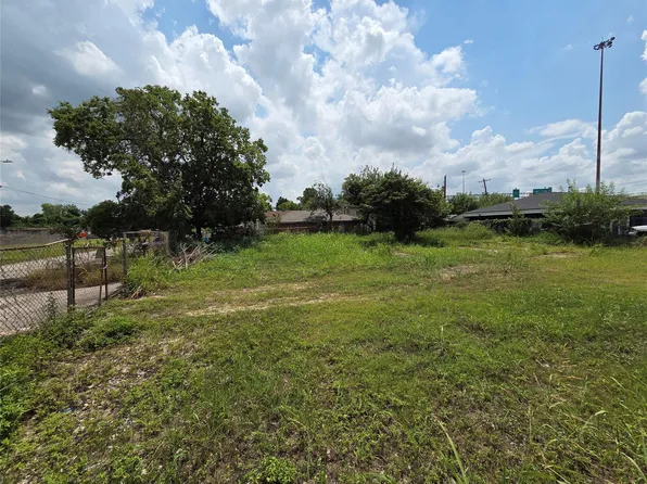 5514 Jensen Dr, Houston, TX 77026