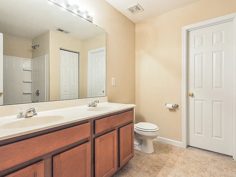 51 Valleyfield Dr — Photo 17