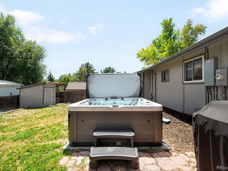 13004 King Cir — Photo 8