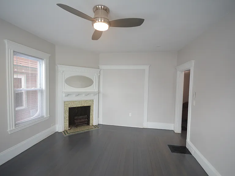 31 Claybourne St #1 — Photo 46