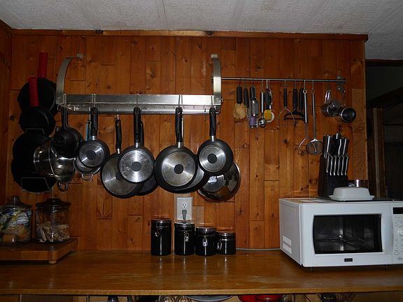 4th image of 28 Aspen Dr