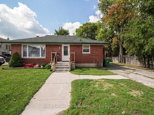 16 Patrick St W, North Huron, ON N0G 2W0